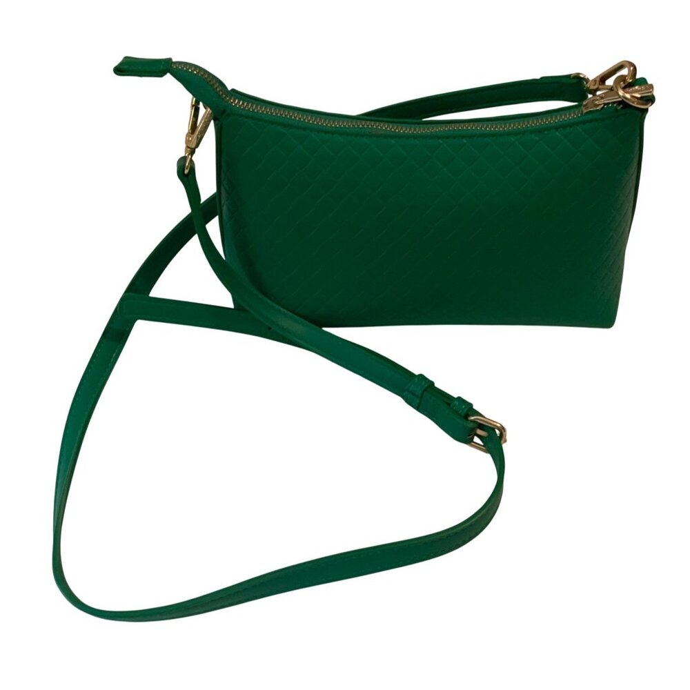 Green Quilted Shoulder Bag With Adjustable Strap & Zipper Closure